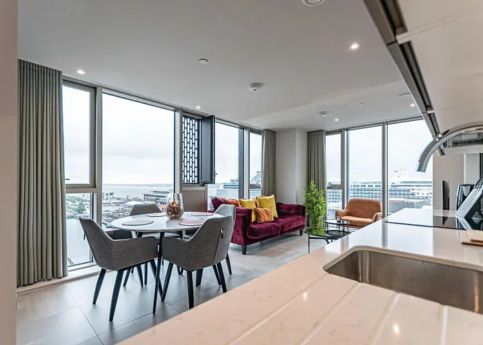 The Lexington - Liverpool City Centre 24 Hour Gym - Your Perfect Stay - City And Waterfront Views